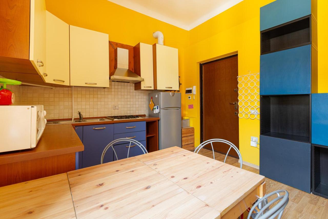Milano Viale Umbria Colorful Apartment Экстерьер фото